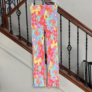 Groovy Vibrant Floral Ribbed Leggings 🤩